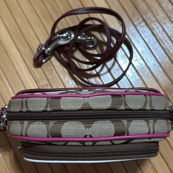 Coach Vintage Mini Camera Bag With Suede Pink And Signature Coach Jacquard Print - Picture 5 of 8